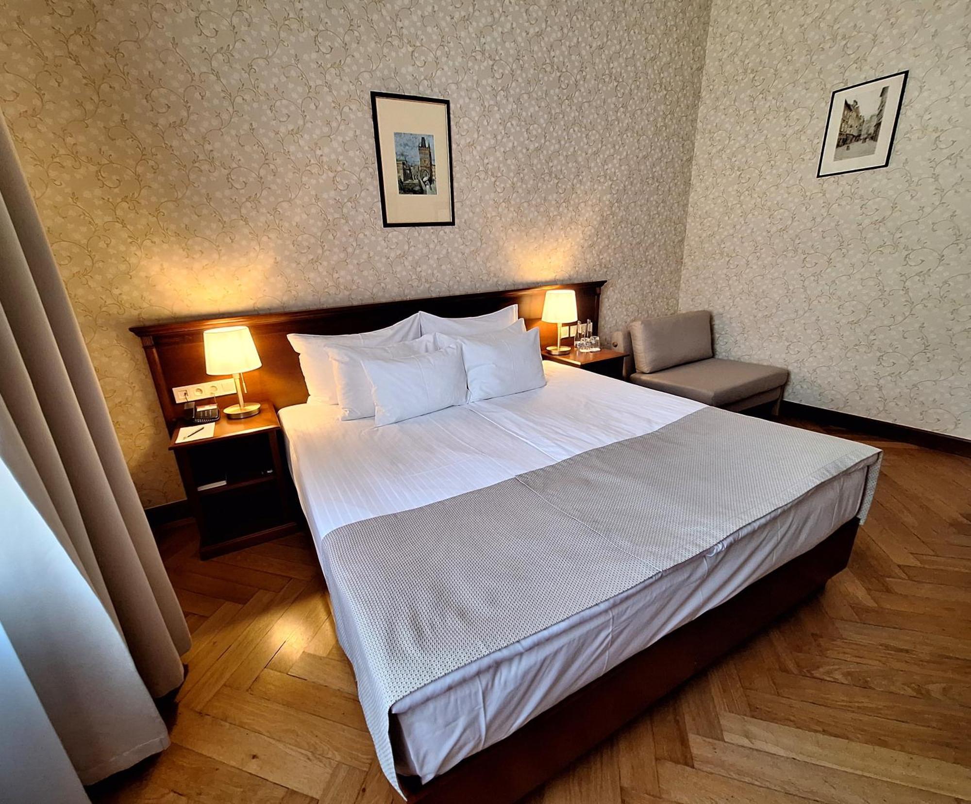 Hotel Rott Prague Ngoại thất bức ảnh